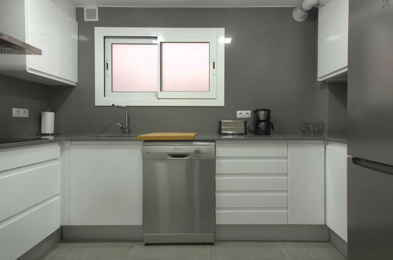 Apartment Ronda Sant Antoni Girona Exterior foto